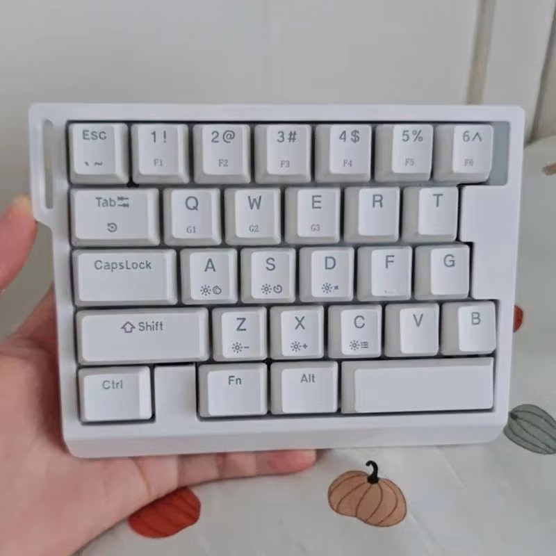 HE30 Mechanical Gaming Keyboar - đánh giá và giá Esports In Gaming